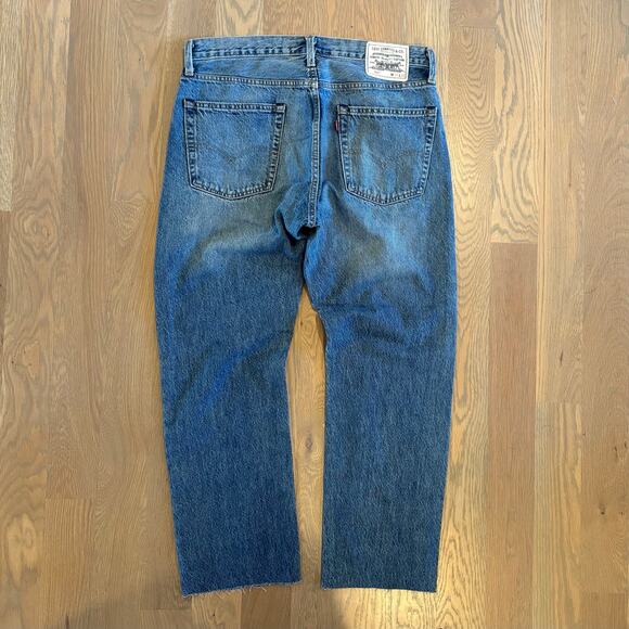 Levi’s 502 Wellthread Straight Leg Tapered Jeans Cropped Big E Unisex Size 33x27 - Picture 3 of 9